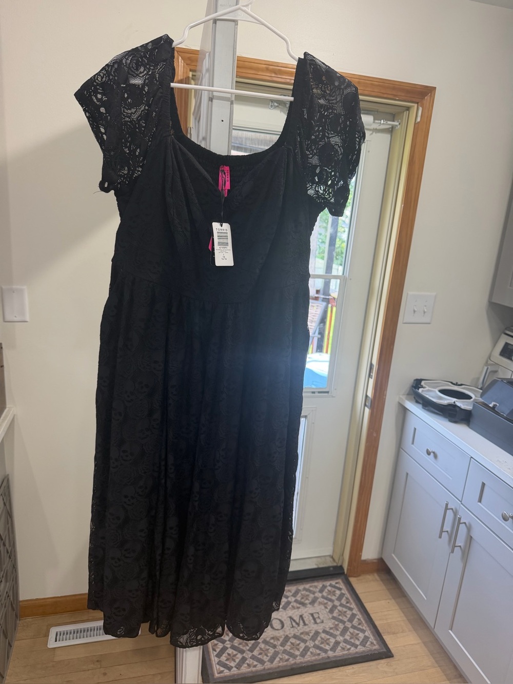 Torrid Betsy Johnson skull dress